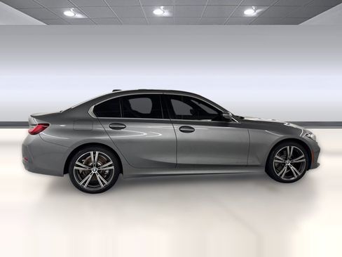 Used 2024 BMW 330i Sedan w/ Convenience Package RWD image 8