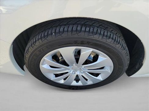 Used 2023 Subaru Impreza 2.0i image 9