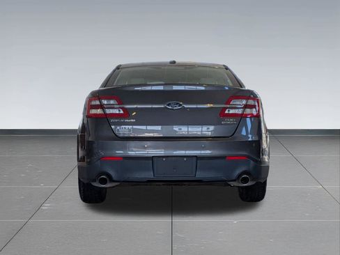 Used 2015 Ford Taurus SEL image 6