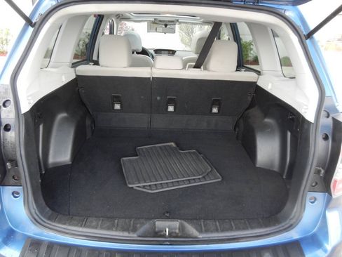 Used 2015 Subaru Forester 2.5i Premium AWD/4WD image 44