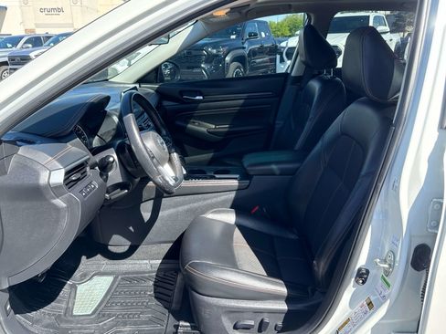 Used 2020 Nissan Altima 2.0 SR FWD image 11
