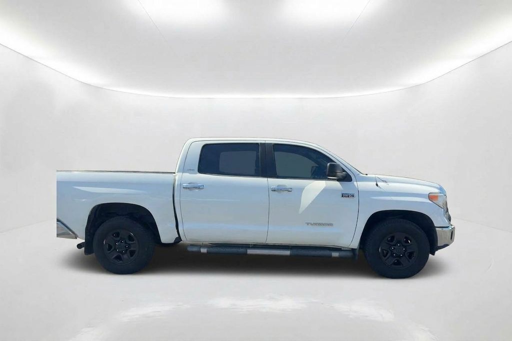 Used 2015 Toyota Tundra SR5 RWD image 4