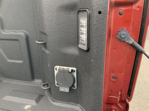 Used 2023 Chevrolet Silverado 1500 High Country image 15