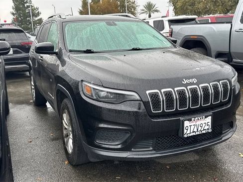 Used 2020 Jeep Cherokee Latitude image 2