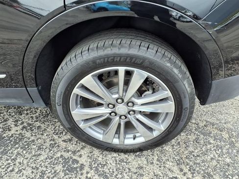 Used 2025 Cadillac XT5 Premium Luxury AWD/4WD image 41