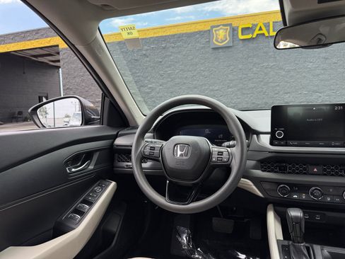 Used 2023 Honda Accord LX image 22
