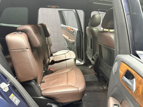 Used 2015 Mercedes-Benz GL 450 4MATIC w/ Premium Package w/ Lighting Package image 29