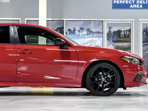 Used 2024 Honda Civic Sport image 33