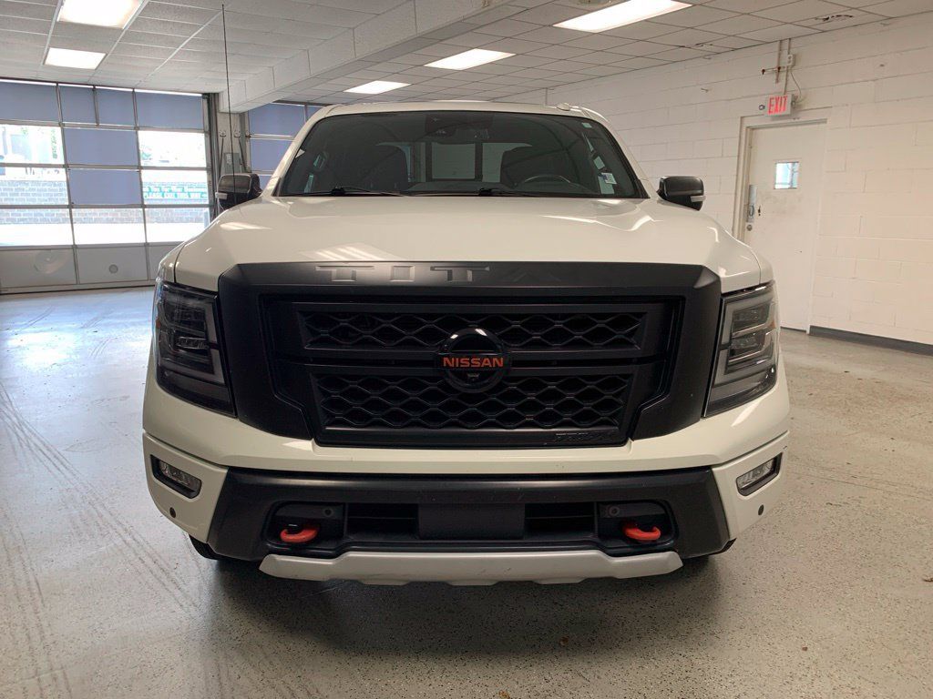 Used 2021 Nissan Titan PRO-4X w/ Pro-4x Convenience Package AWD/4WD image 4