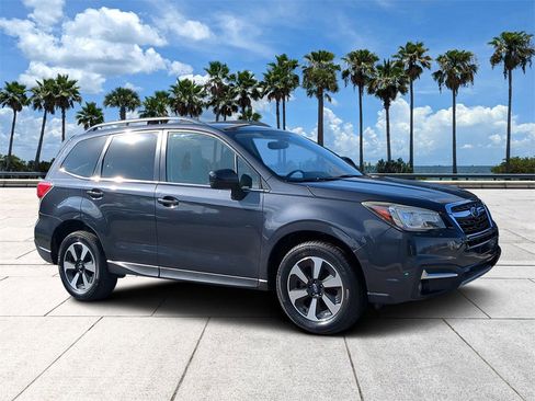 Used 2017 Subaru Forester 2.5i Limited image 2