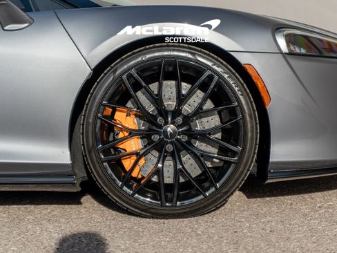 Used 2023 McLaren GT image 22