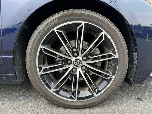 Used 2022 Toyota Avalon Touring FWD image 13