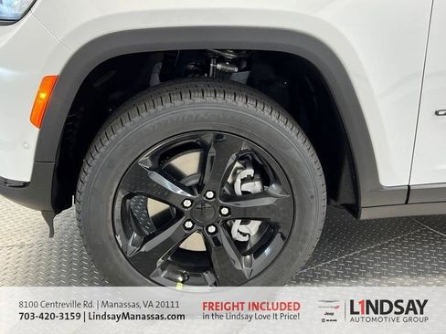 New 2025 Jeep Grand Cherokee L Limited w/ Luxury Tech Group II image 10