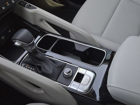 Used 2025 Kia Telluride S FWD image 15