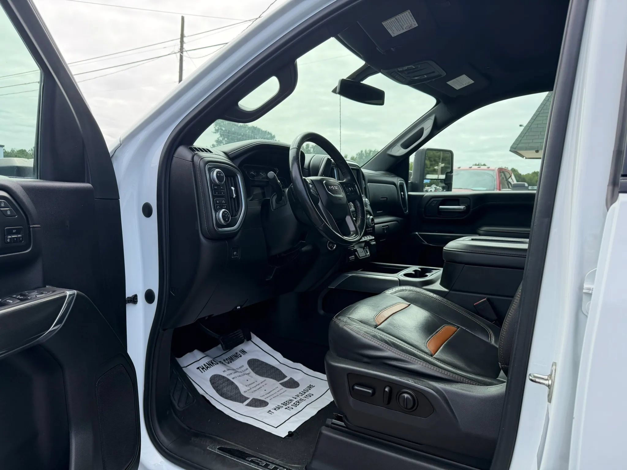 Used 2022 GMC Sierra 2500 AT4 w/ Gooseneck/5TH Wheel Package AWD/4WD image 17