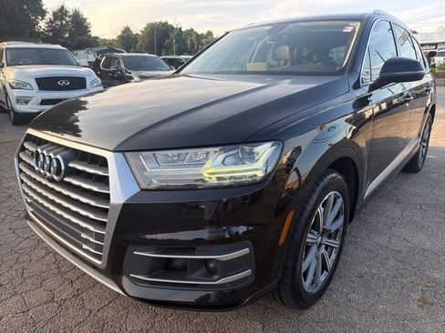 Used 2019 Audi Q7 3.0T Premium Plus w/ Premium Plus Package AWD/4WD image 3
