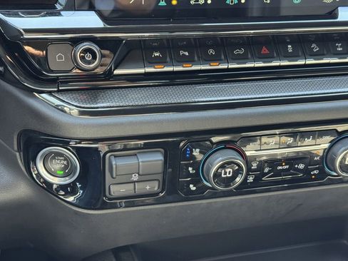 Used 2023 Chevrolet Silverado 1500 ZR2 w/ Technology Package image 20