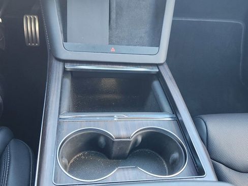 Used 2024 Tesla Model X image 15