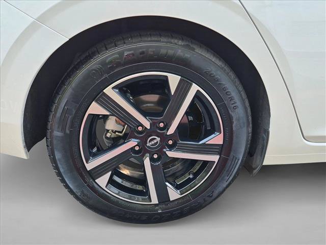 Used 2024 Nissan Sentra SV FWD image 22
