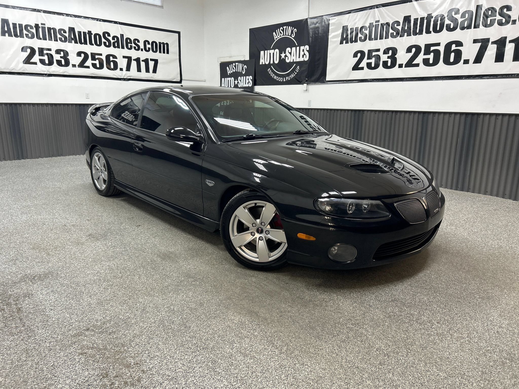 Used 2005 Pontiac GTO RWD image 1