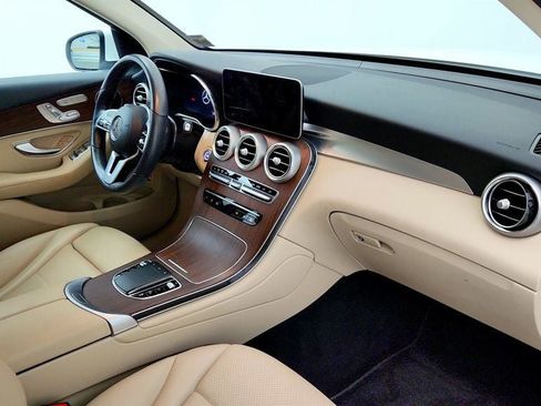 Used 2022 Mercedes-Benz GLC 300 4MATIC image 23