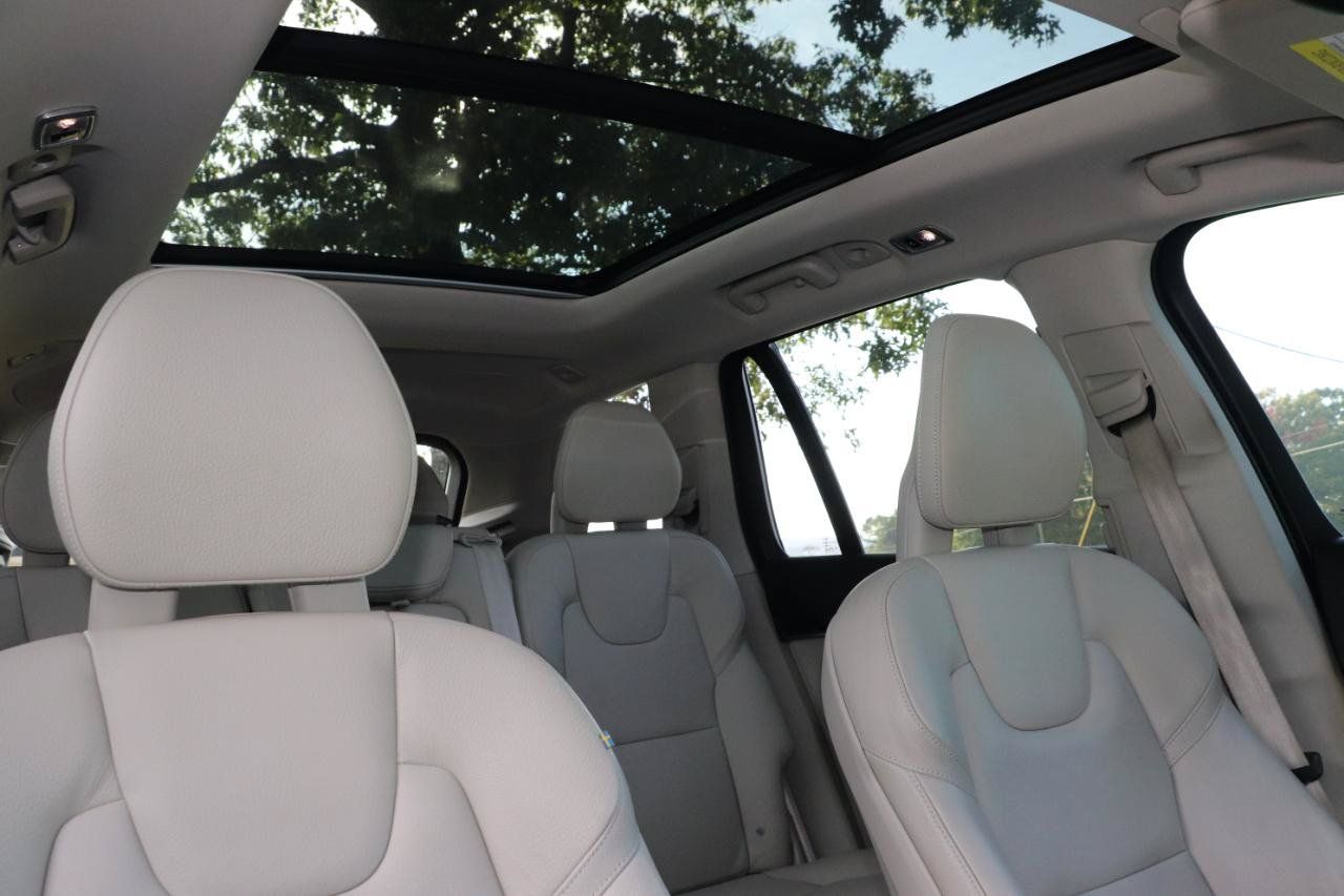 Used 2018 Volvo XC90 T6 Momentum w/ Convenience Package AWD/4WD image 40
