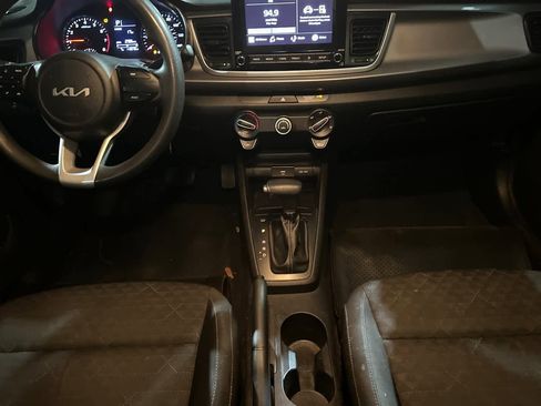 Used 2023 Kia Rio LX image 4