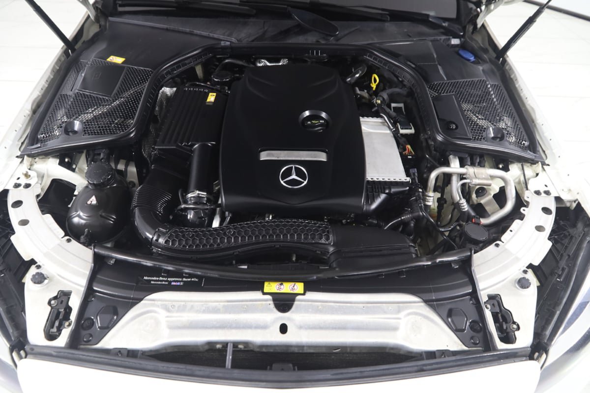 Used 2016 Mercedes-Benz C 300 4MATIC Sedan image 44