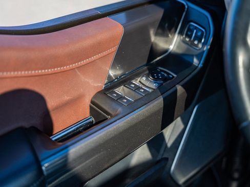 Certified 2022 Ford F150 Lariat w/ Equipment Group 502A High image 29