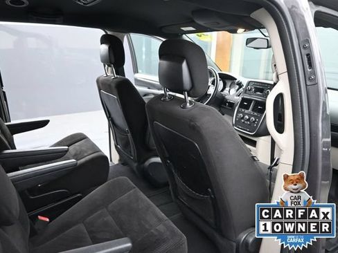 Used 2014 Dodge Grand Caravan SE FWD image 13