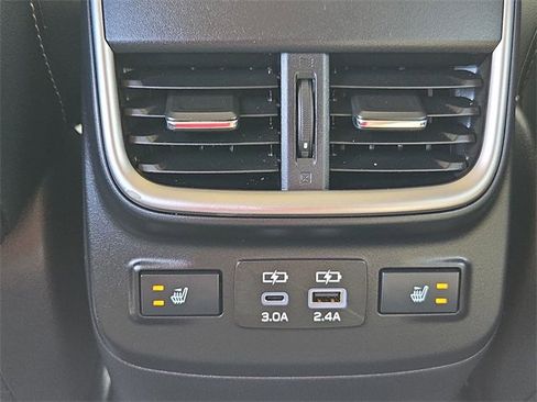 Used 2024 Subaru Outback Limited image 29