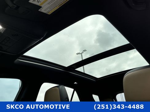 Used 2023 Chevrolet Equinox Premier image 26