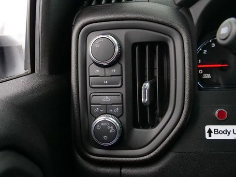 Used 2024 GMC Sierra 3500 Pro w/ Convenience Package image 23