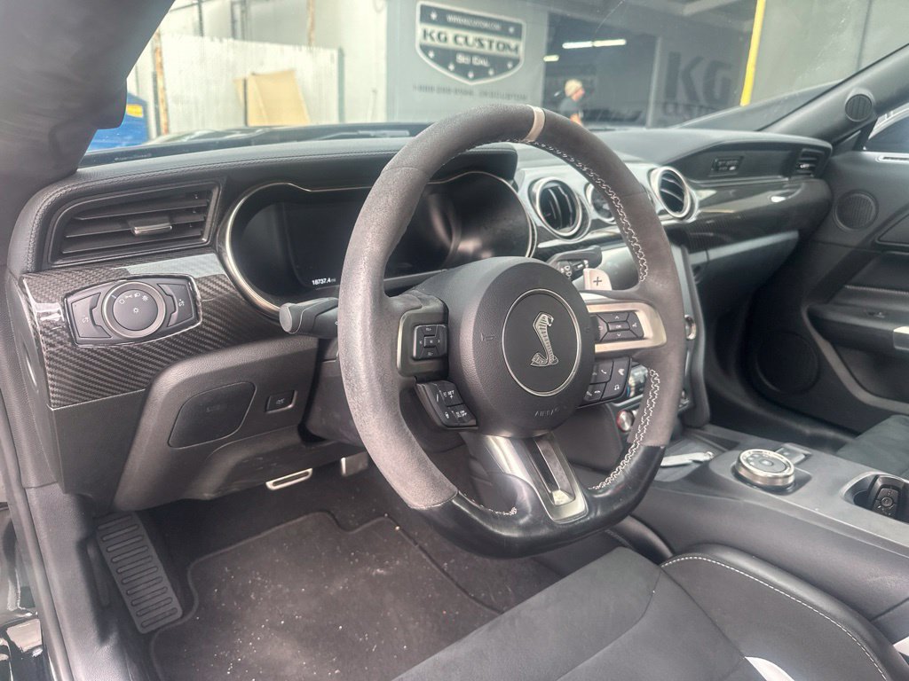 Used 2020 Ford Mustang Shelby GT500 w/ Technology Package RWD image 10