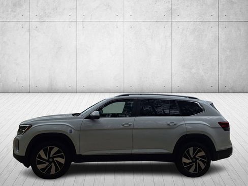 New 2025 Volkswagen Atlas SEL image 2