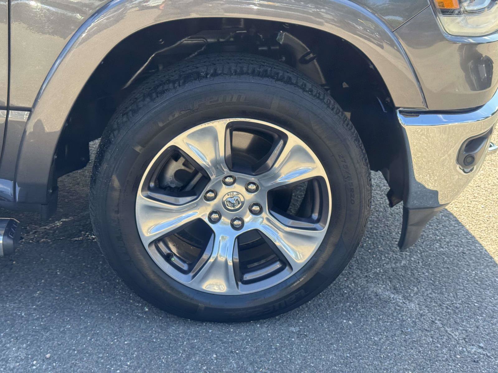 Used 2020 RAM 1500 Laramie AWD/4WD image 8