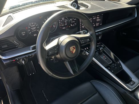 Certified 2020 Porsche 911 Carrera 4S image 4