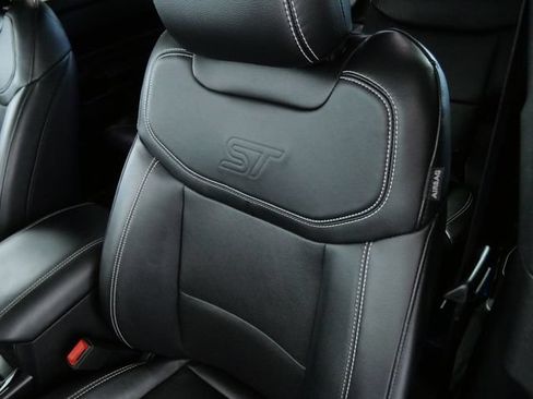 Certified 2023 Ford Explorer ST AWD/4WD image 18