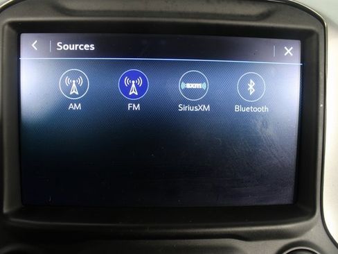 Used 2021 Chevrolet Silverado 1500 LT w/ Bed Protection Package image 5