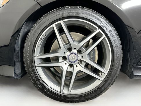 Used 2016 Mercedes-Benz E 350 4MATIC Wagon image 10