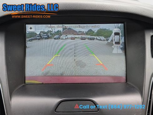 Used 2016 Ford Focus Titanium w/ Titanium Technology Package FWD image 21