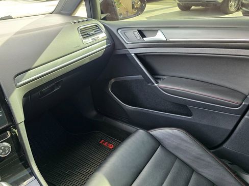 Used 2021 Volkswagen GTI SE image 42