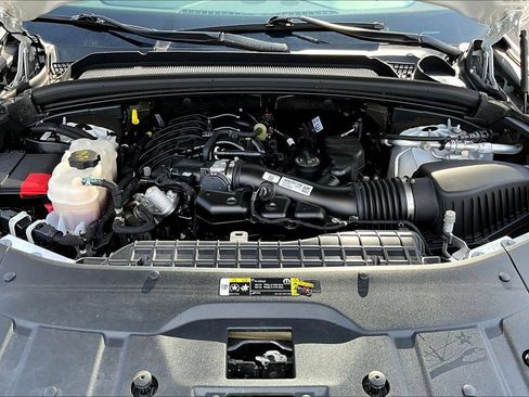 Used 2023 Jeep Grand Cherokee Limited RWD image 31