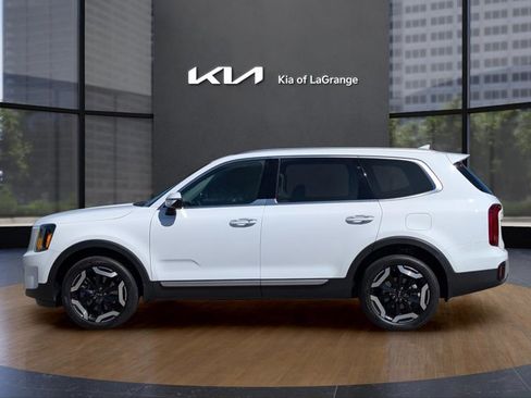 Used 2024 Kia Telluride S image 13