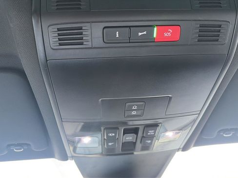Certified 2022 Volkswagen Tiguan SE R-Line AWD/4WD image 21