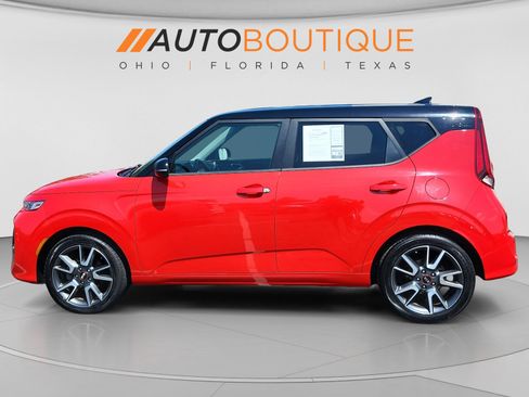 Used 2020 Kia Soul GT-Line FWD image 2