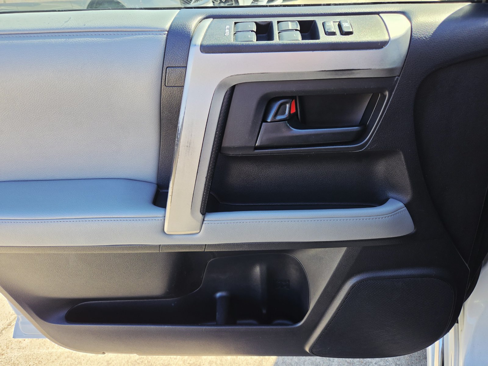 Used 2013 Toyota 4Runner SR5 w/ Convenience Pkg RWD image 13