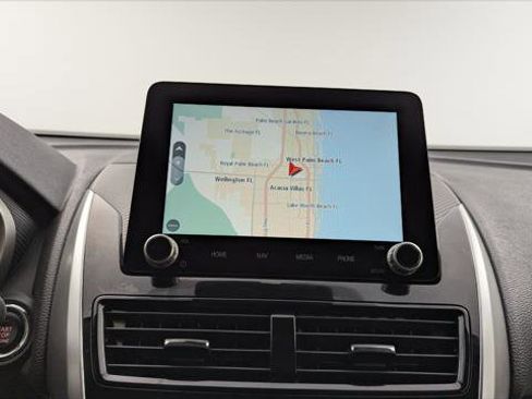 Used 2024 Mitsubishi Eclipse Cross SE image 28