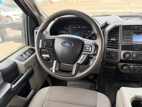 Used 2022 Ford F250 XL w/ Power Equipment Group image 27