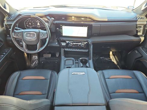 Used 2024 GMC Sierra 2500 AT4 w/ AT4 Premium Plus Package image 16